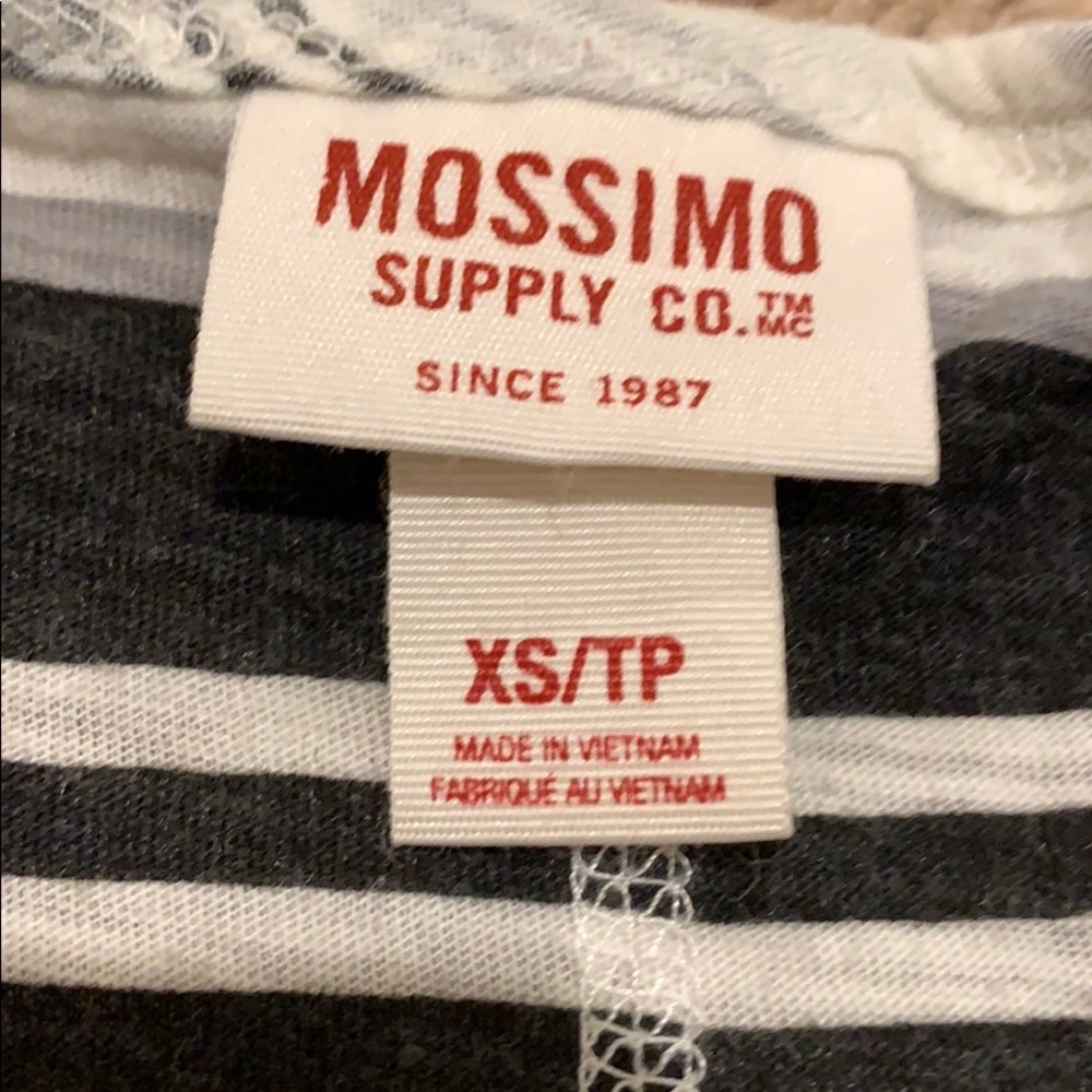 MOSSIMO Racerback Tank. Size XS - Picture 2 of 4